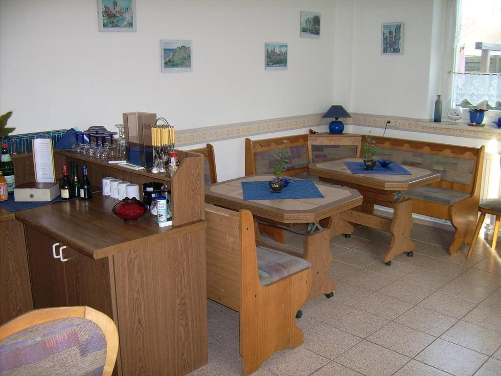 Pension Regenbogen Stralsund Exterior photo